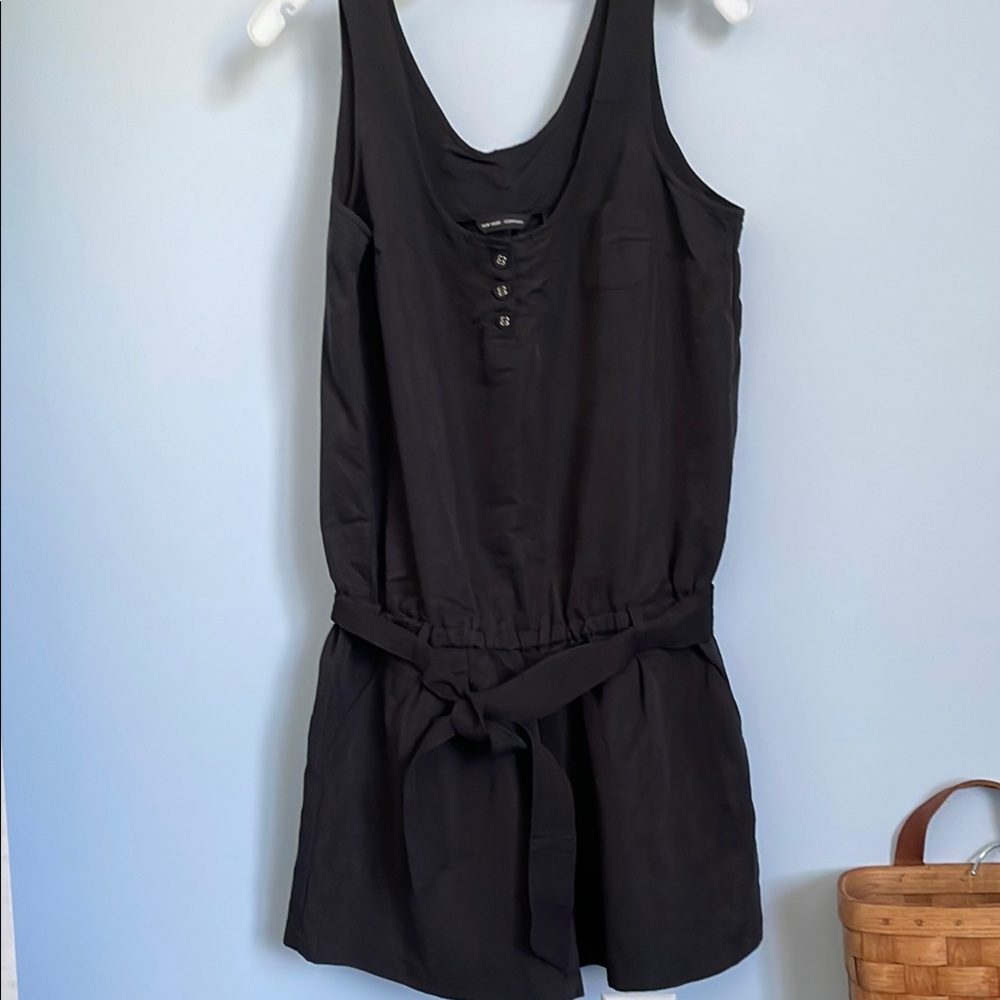 NY&company Black Sleeveless Romper size medium pockets elastic waist with tie
